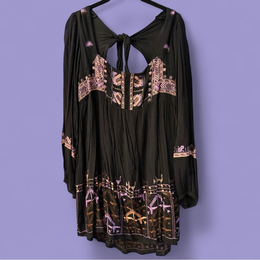 Free People Rhiannon Black Purple Boho Embroidered Dress - Sz Medium EUC
